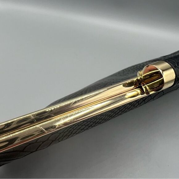 INC International Concepts Kemme Clutch - Picture 3 of 5